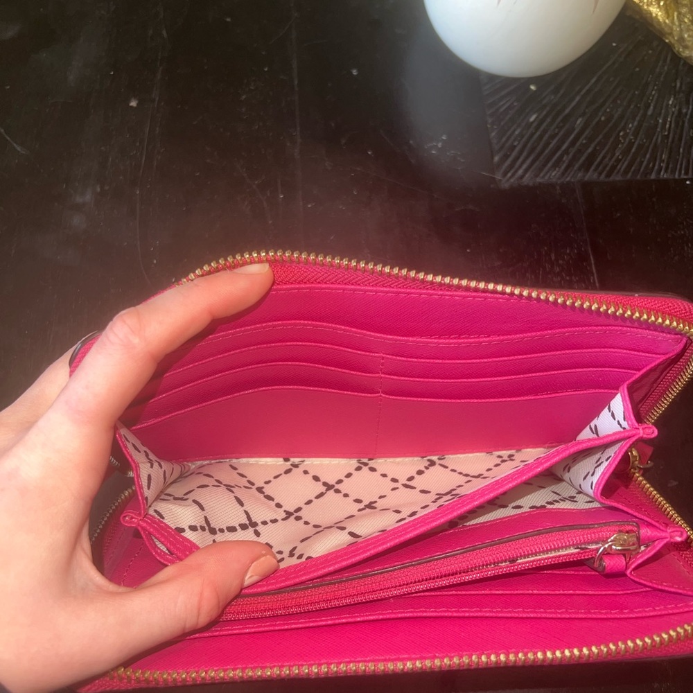 Kate Spade Wallet - Picture 5 of 6